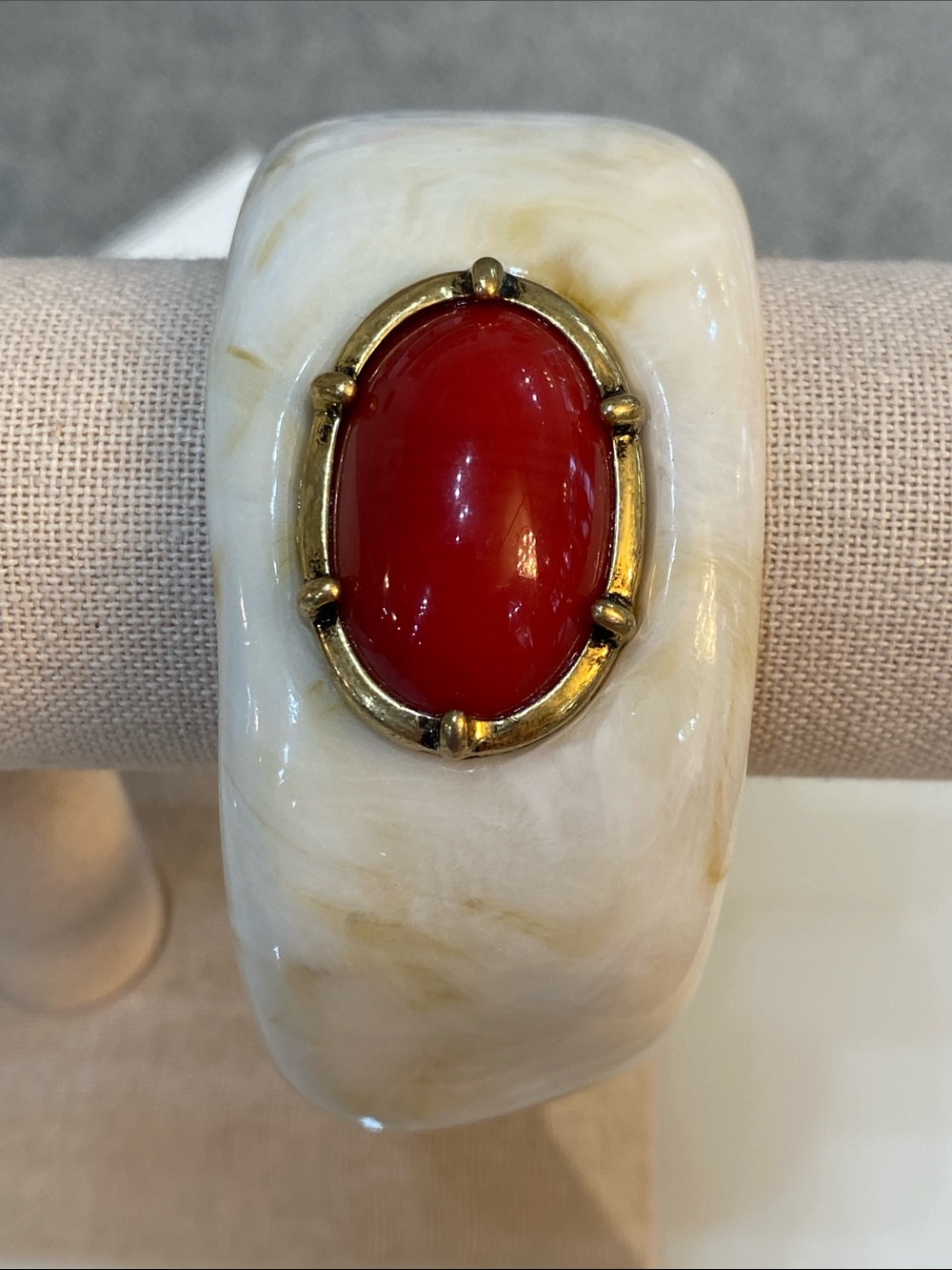 Ivory Resin Bangle with Red Cabochon Accent - Picture 7 of 7
